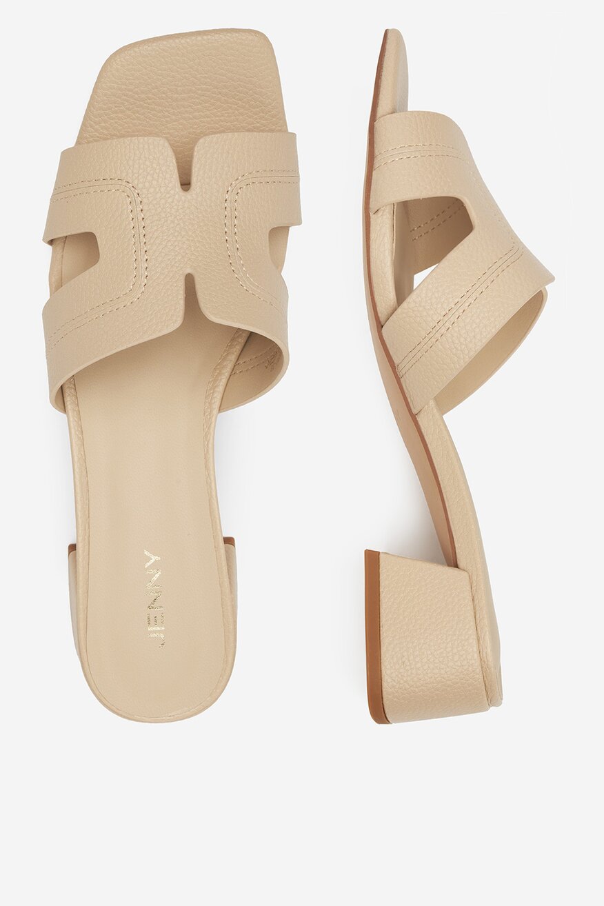 Jenny - Klapki na obcasie - 5906751026106