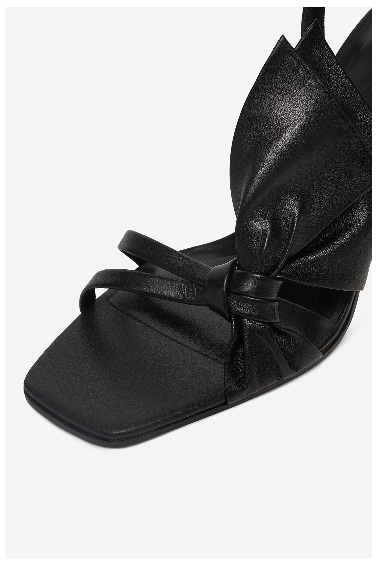 Сандалі Gino Rossi EO-LT23-310 ЧОРНИЙ