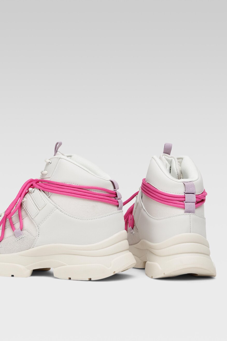 
                Nylon Red - Trzewiki na grubej podeszwie - 5904862215389