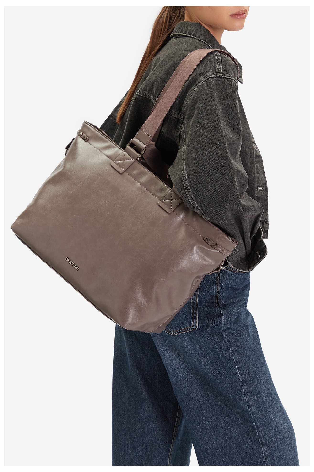 Дамска чанта G-STAR RAW CEO-ADA-GLER2 ТЪМНОСИВ