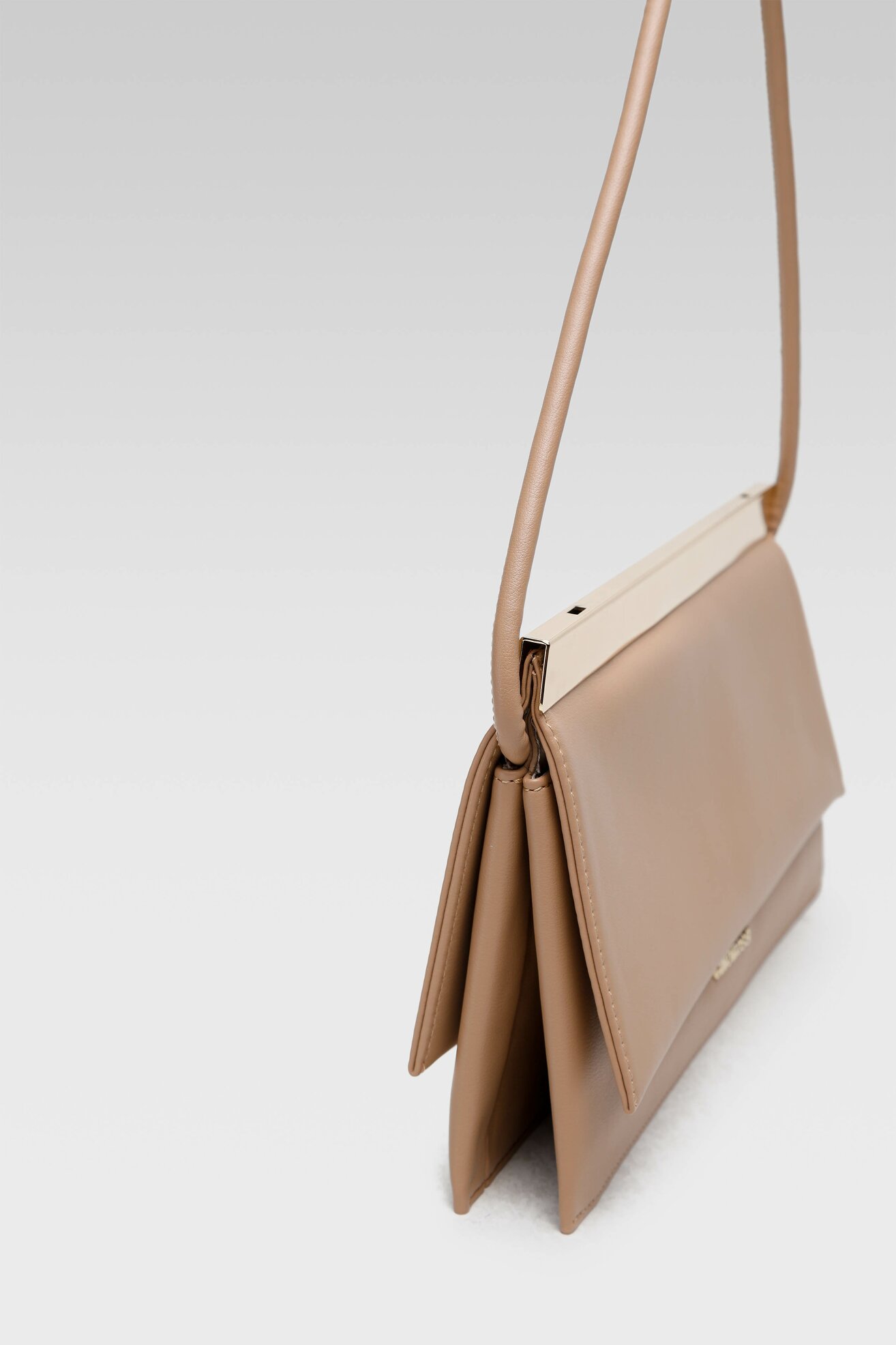 Torebka Gino Rossi CS6942 Beżowy