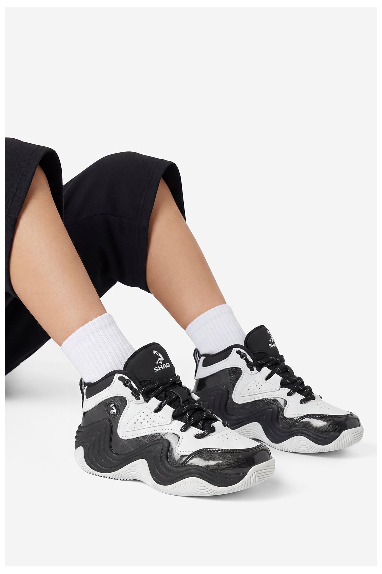 Кросівки спортивні SHAQ EO-JUGERNAUT AQ95041Y-BW БІЛИЙ
