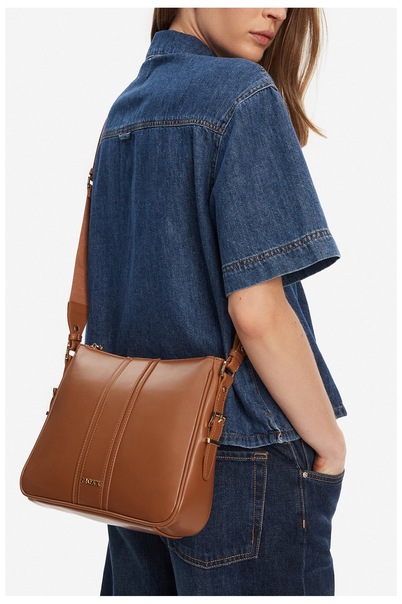 Kézitáska Mexx CEO-MEXX-S-005-08 BARNA