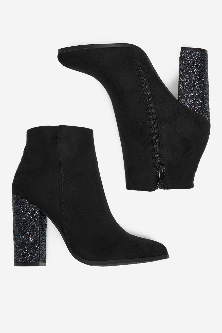 
                Боти DeeZee ЧЕРЕН - 5904410890020