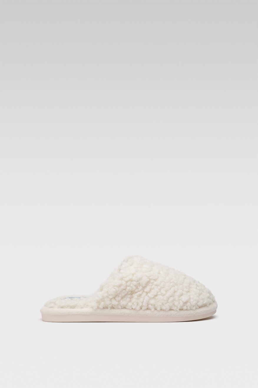 
                Home&Relax - Kapcie z zakrytymi palcami - 5904248861889