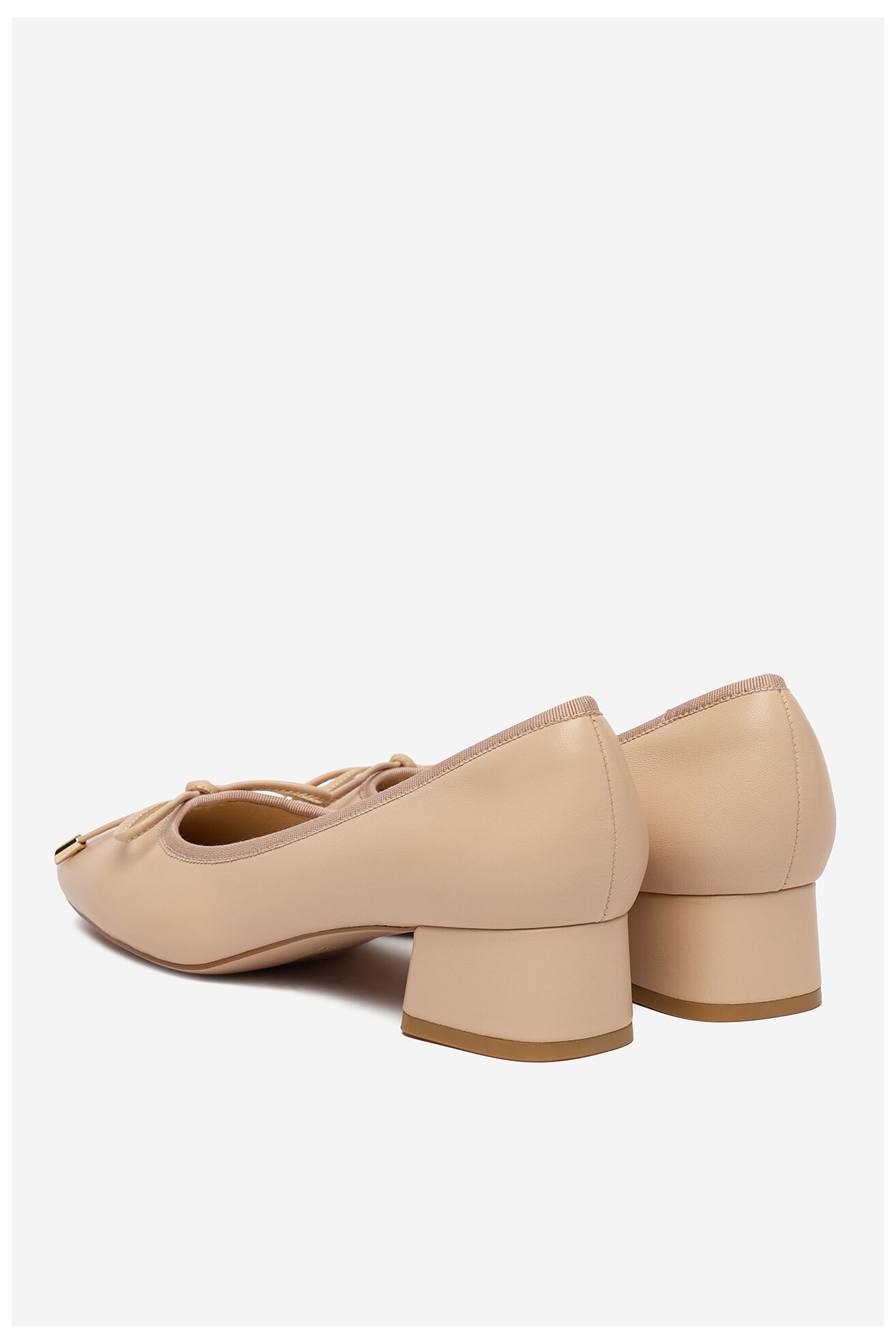 Елегантни обувки Gino Rossi C-XRY0508 БЕЖОВ