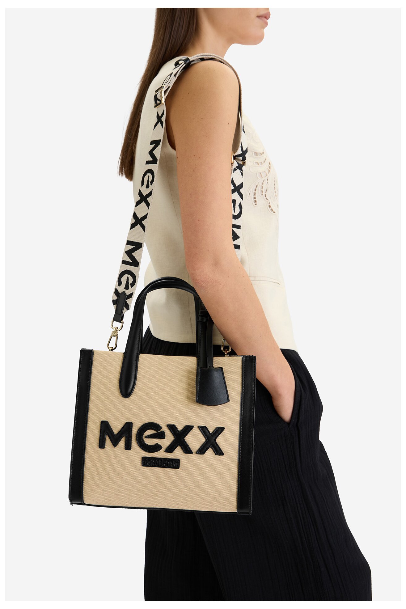 Дамска чанта Mexx CEO-MEXX-AJ-005-09 ЧЕРЕН