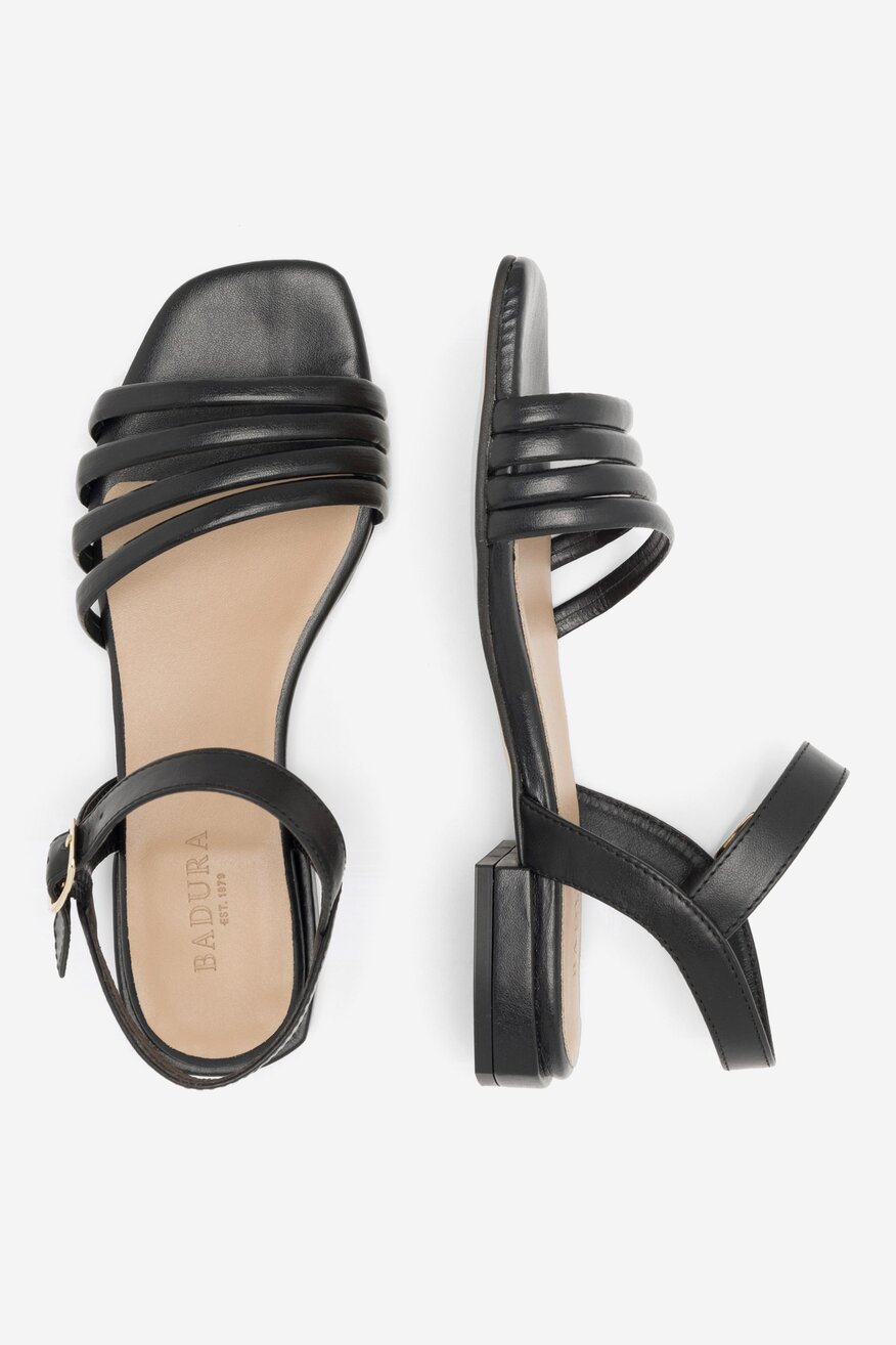 
                Badura - Skórzane sandały czarne - 5904862819464