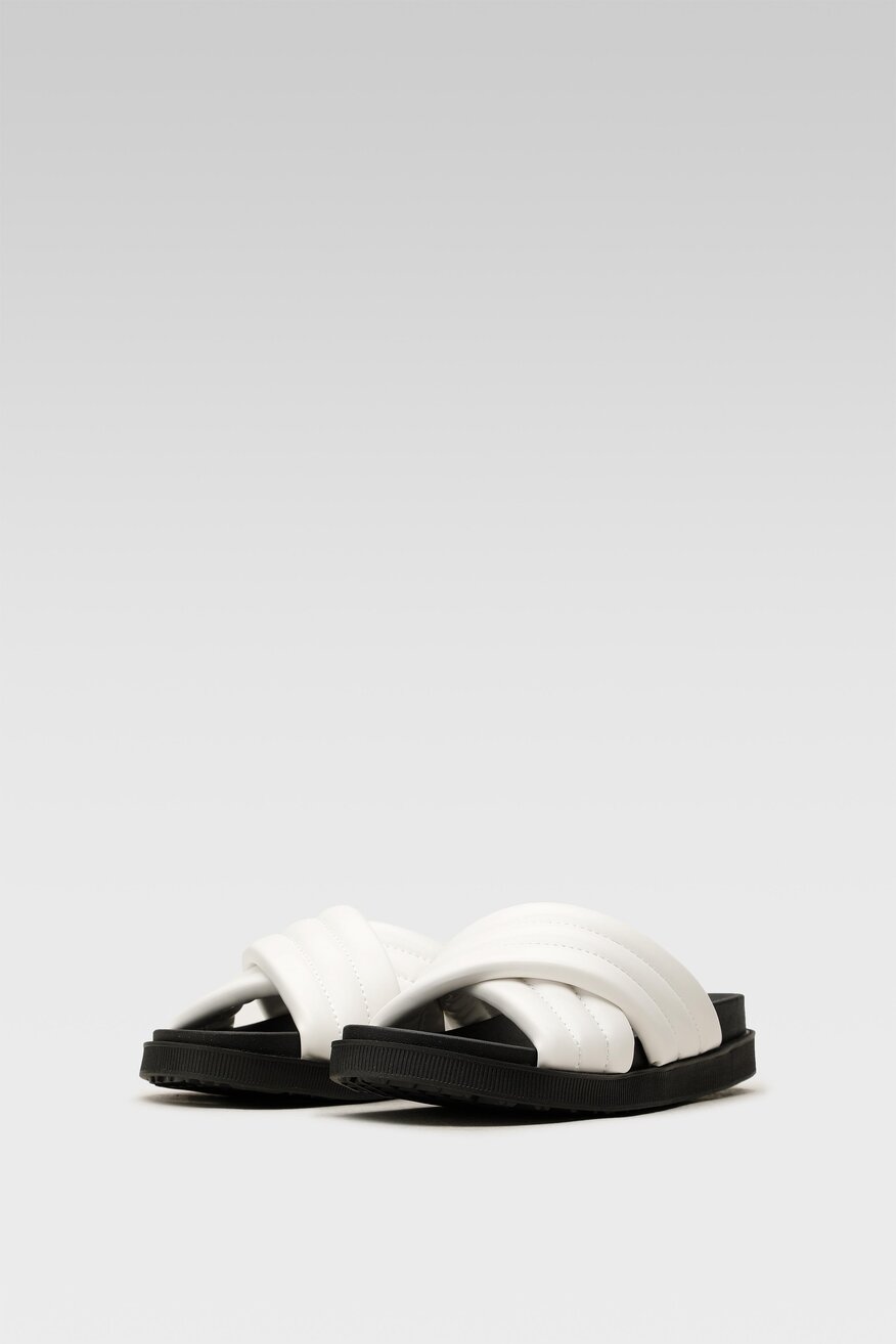 
                Jenny Fairy - Klapki pastelowe białe - 5904248681494