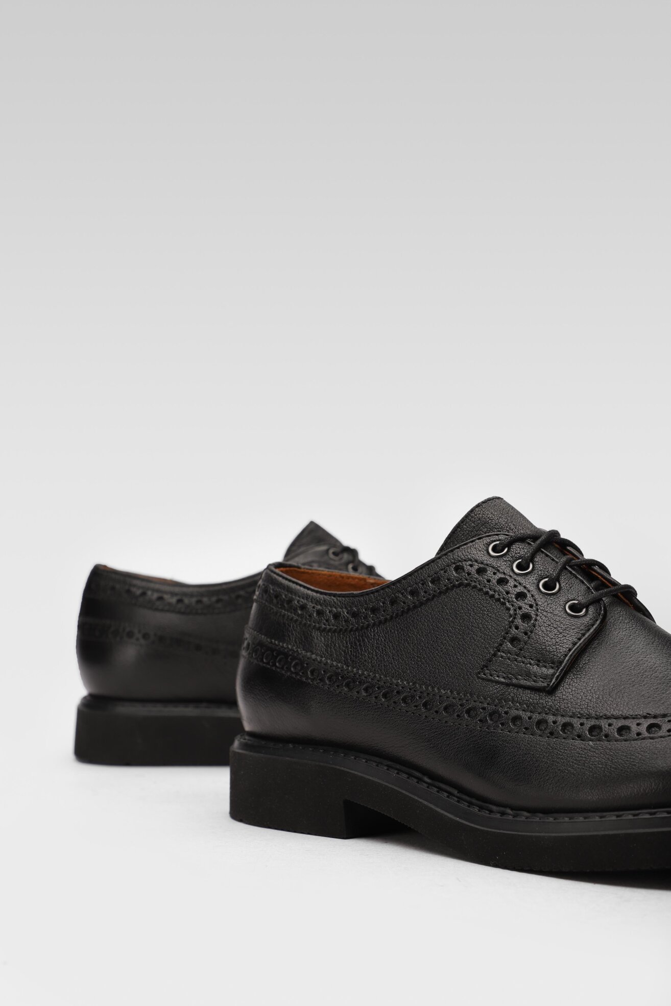 Półbuty Gino Rossi MB-MACAO-10 Czarny