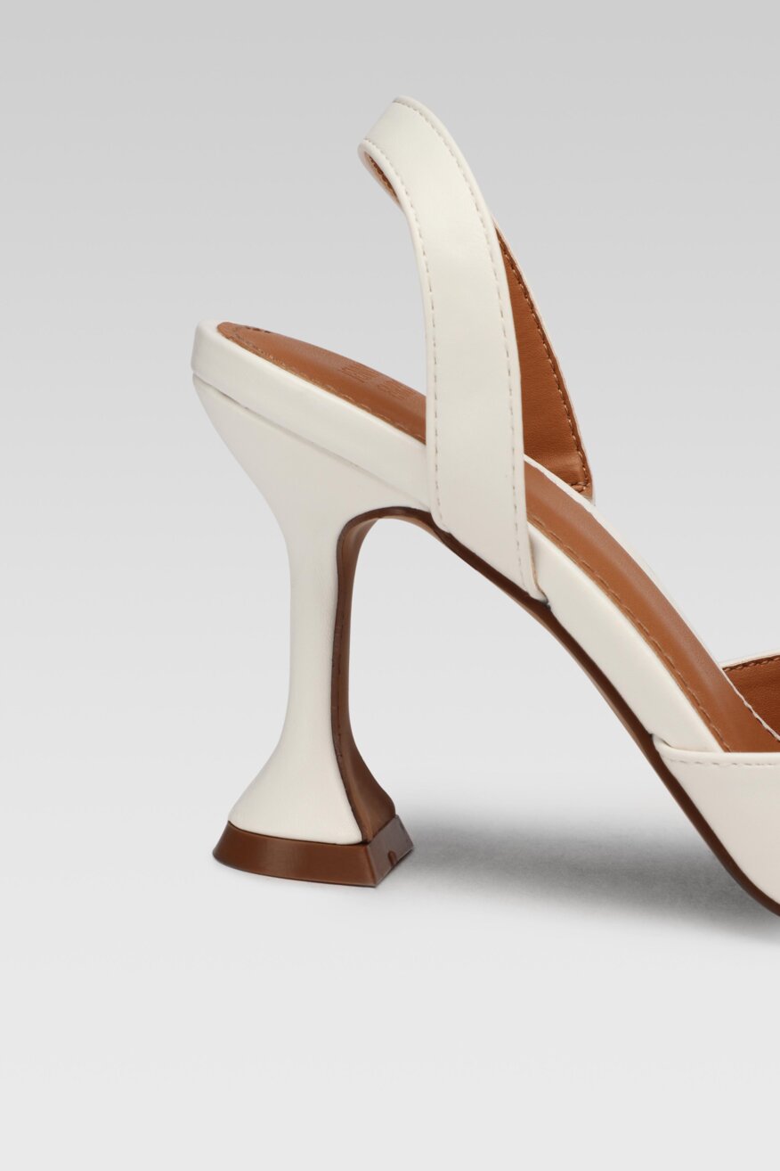 
                Jenny Fairy - Sandały na obcasie w szpic - 5903698708218