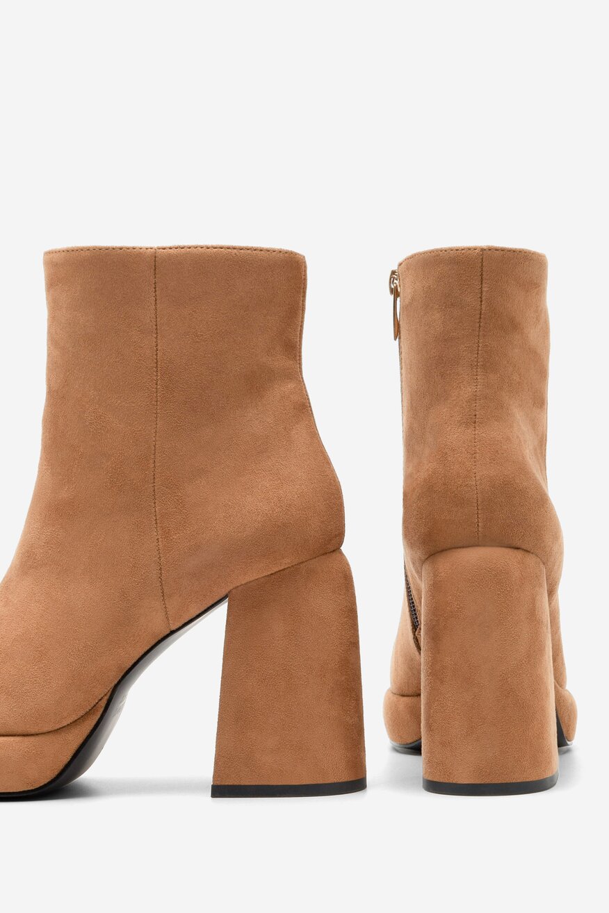 
                Jenny Fairy - Botki na słupku - 5905588097938