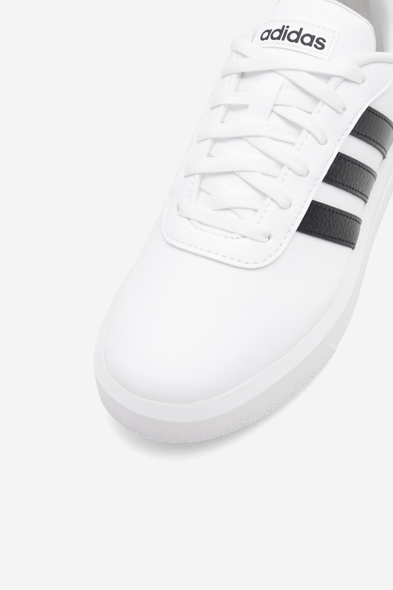 Obuwie sportowe adidas COURT PLATFORM HQ4532. Biały