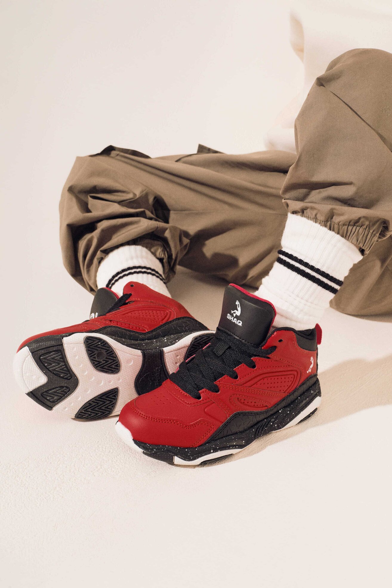 Obuwie sportowe SHAQ SHAQNOTIZE AQ95000Y-RB Czerwony