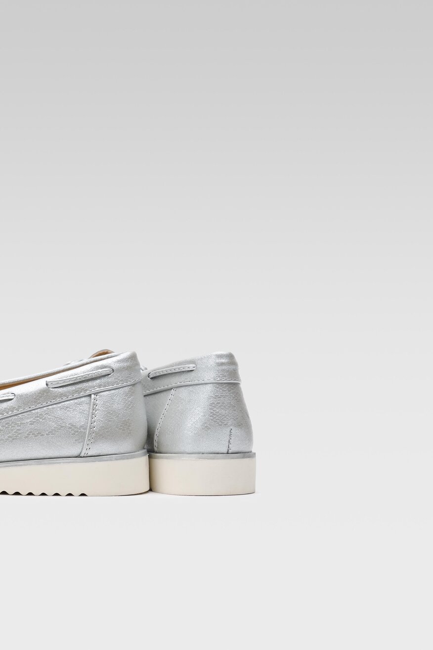 
                Clara Barson - Mokasyny srebrne - 5904862787954