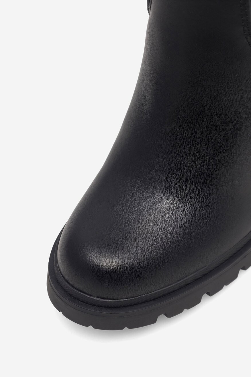 
                Чобіт Clara Barson ЧОРНИЙ - 5905588184287