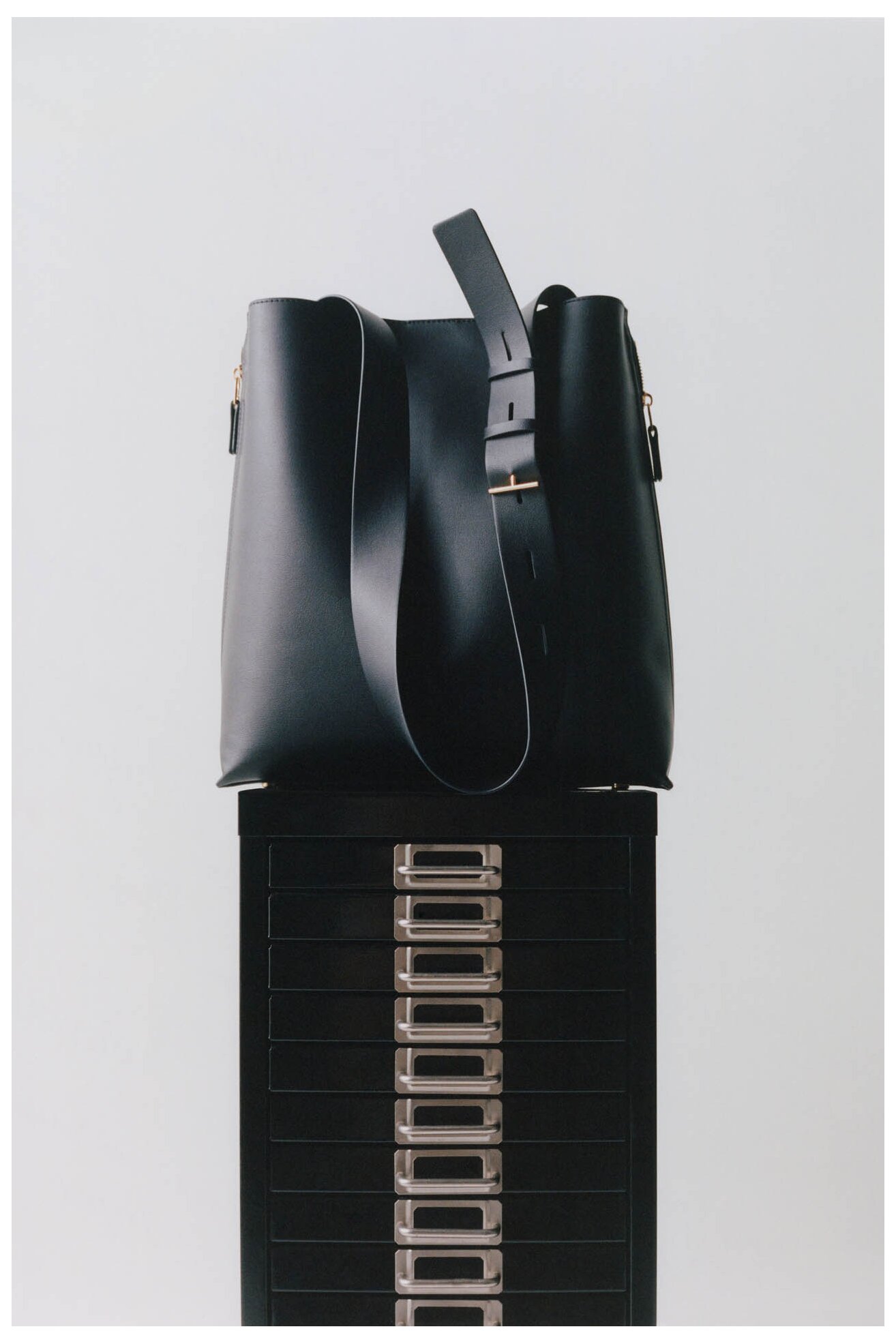 Kézitáska Gino Rossi EO-WEN-3 FEKETE