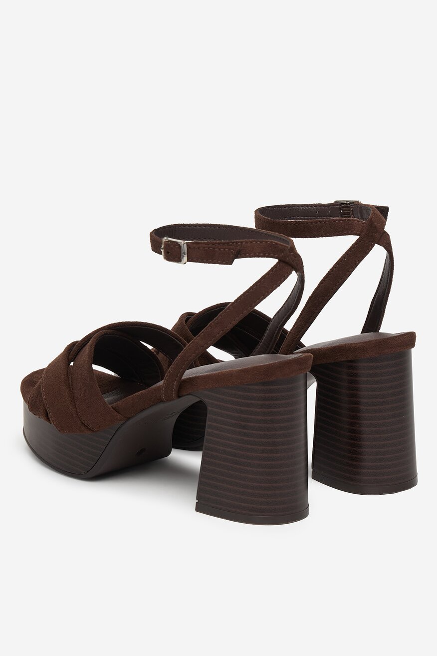 
                Сандалі Jenny КОРИЧНЕВИЙ - 5906751712580