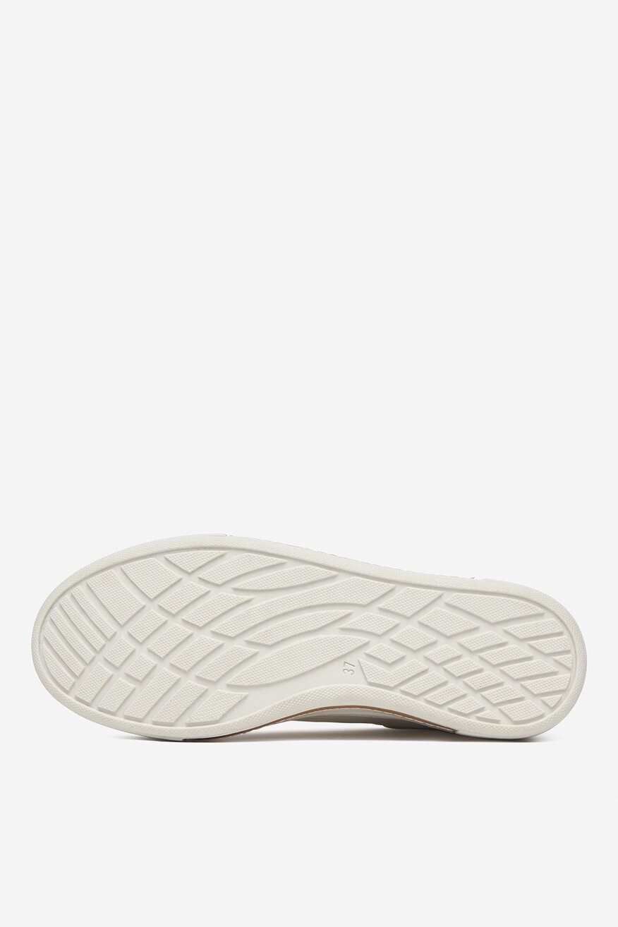 
                Сникърси Mexx БЯЛ - 5906751985434