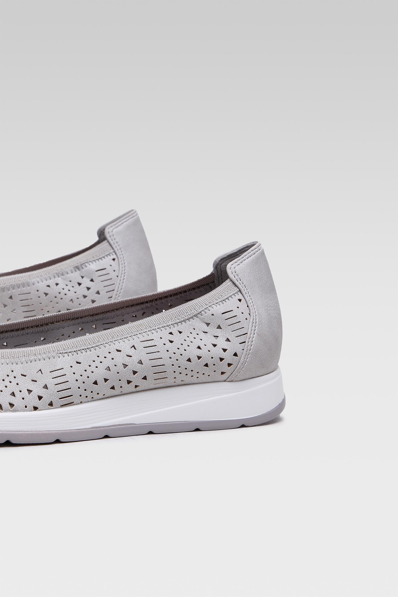 Baleriny Go Soft WYL2942-2 Szary jasny