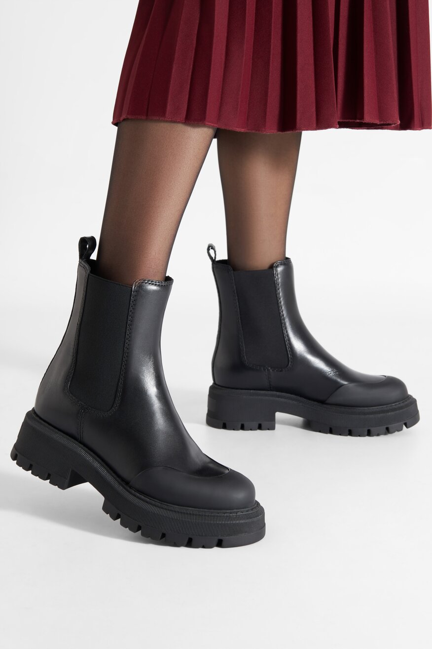 
                Ghete Lasocki NEGRU - 5905588069881