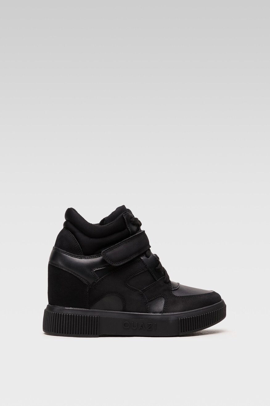 
                Quazi - Trzewiki czarne - 5904248357900