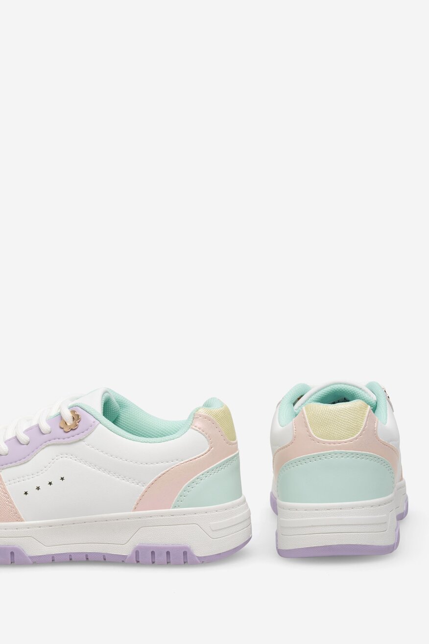 
                Сникърси Nelli Blu БЯЛ - 5905588385196