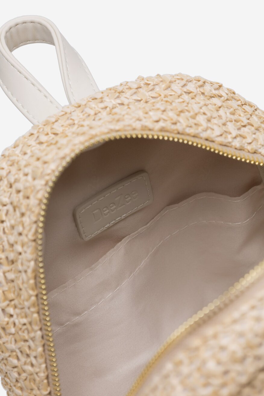 
                DeeZee - Mały plecak miejski - 5905588601814