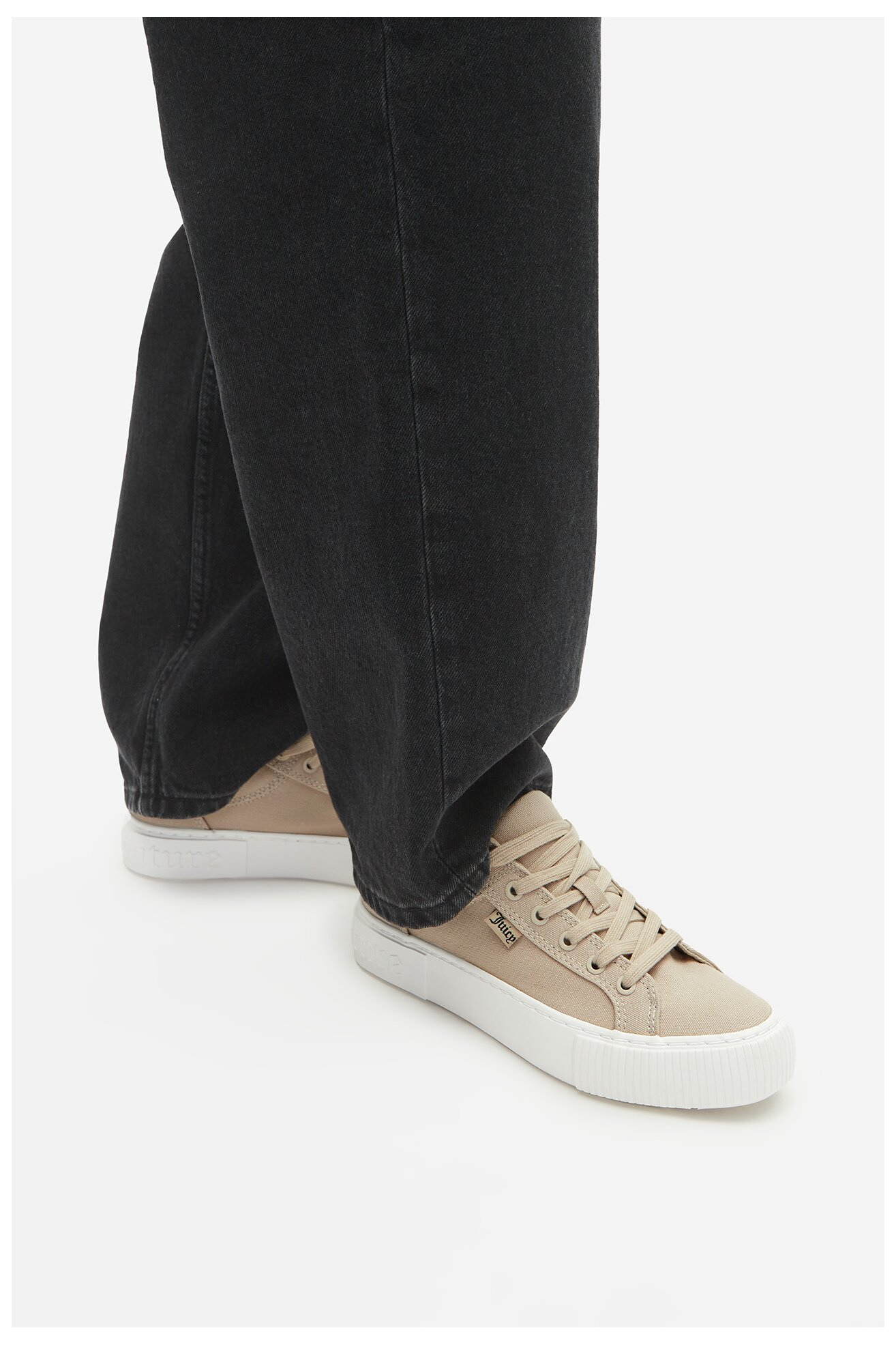 Vászoncipő Juicy Couture VSJU001 BÉZS