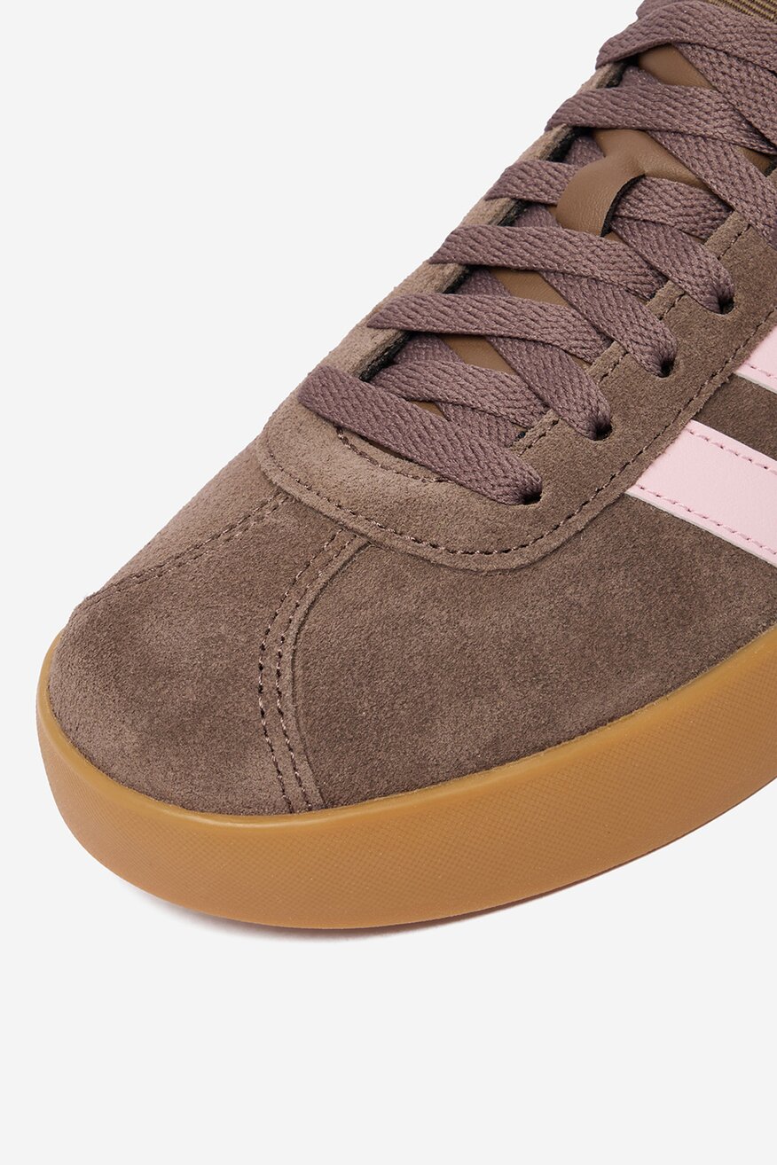 
                Спортни обувки adidas КАФЯВ - 5906751468470