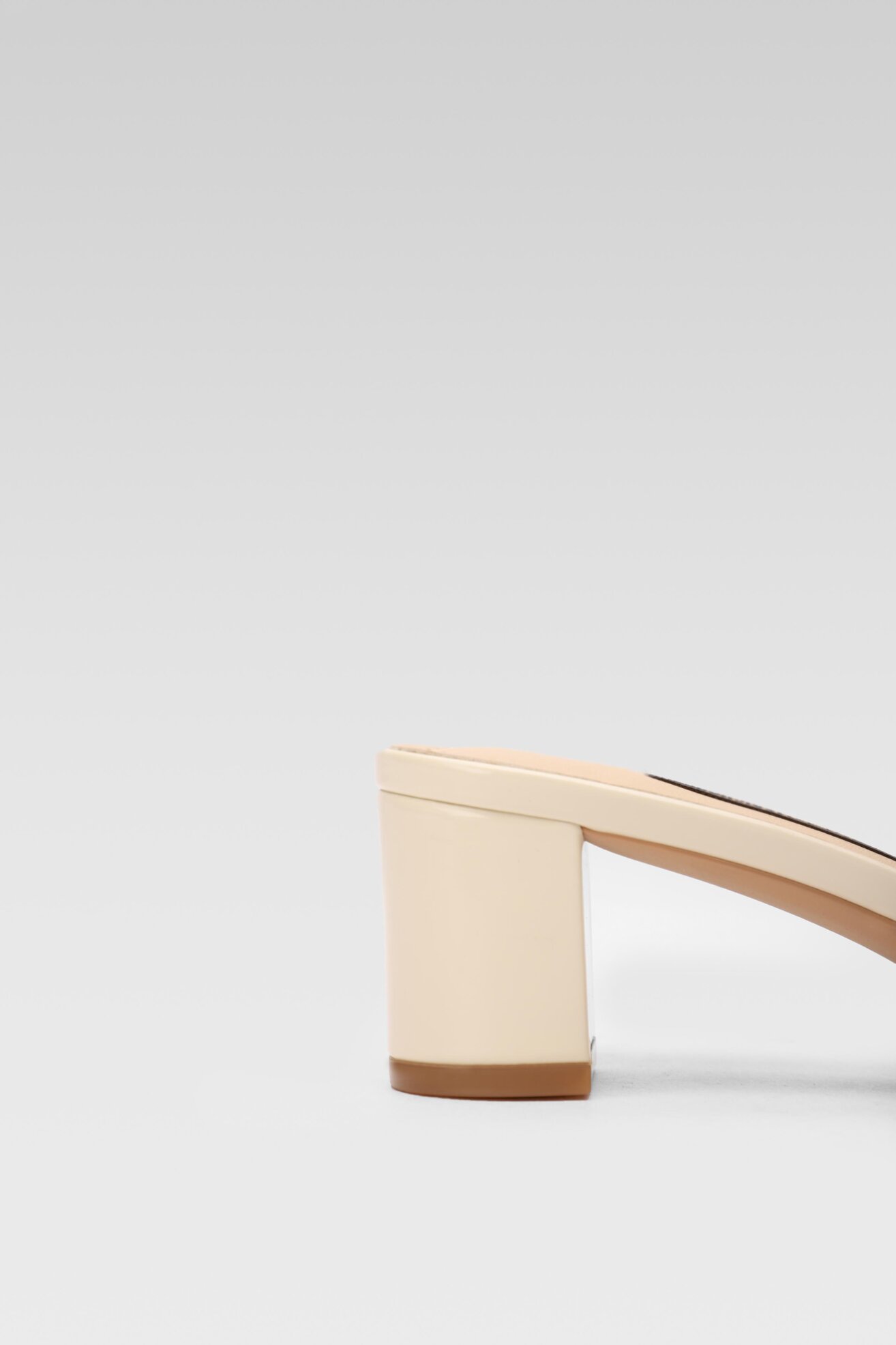 Șlapi Gino Rossi V614-03 ALB