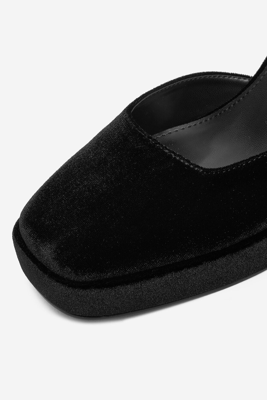 Juicy Couture - Czółenka na słupku - 5906751445068