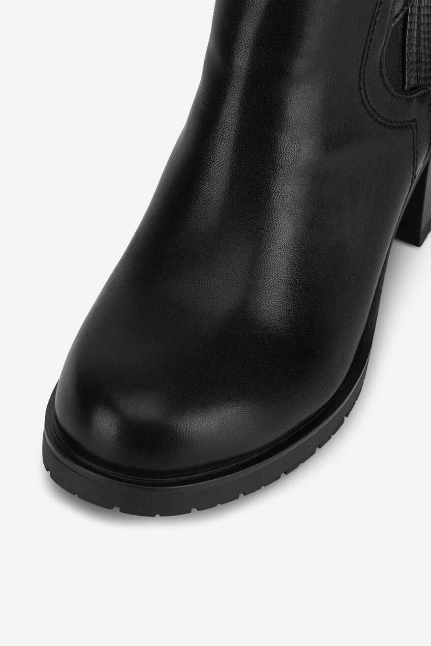 
                Kratke čizme Clara Barson CRNA - 5905588835264