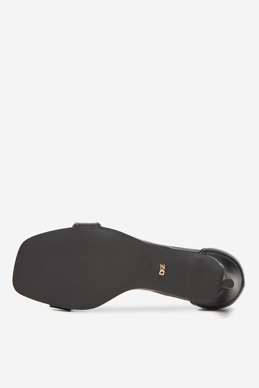 
                Szandál DeeZee FEKETE - 5906751084922