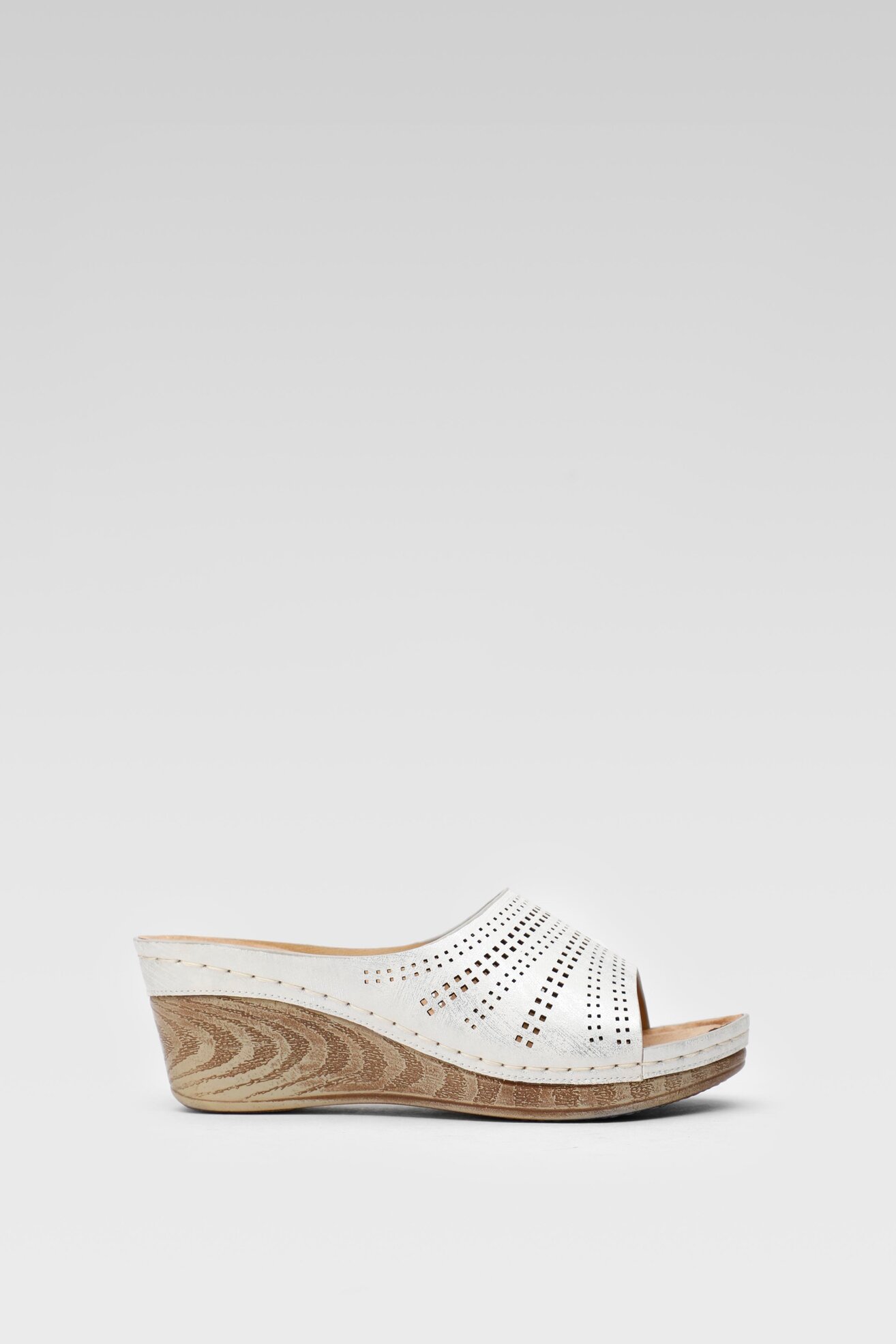 Klapki Clara Barson IDA WSS20874-01 Biały