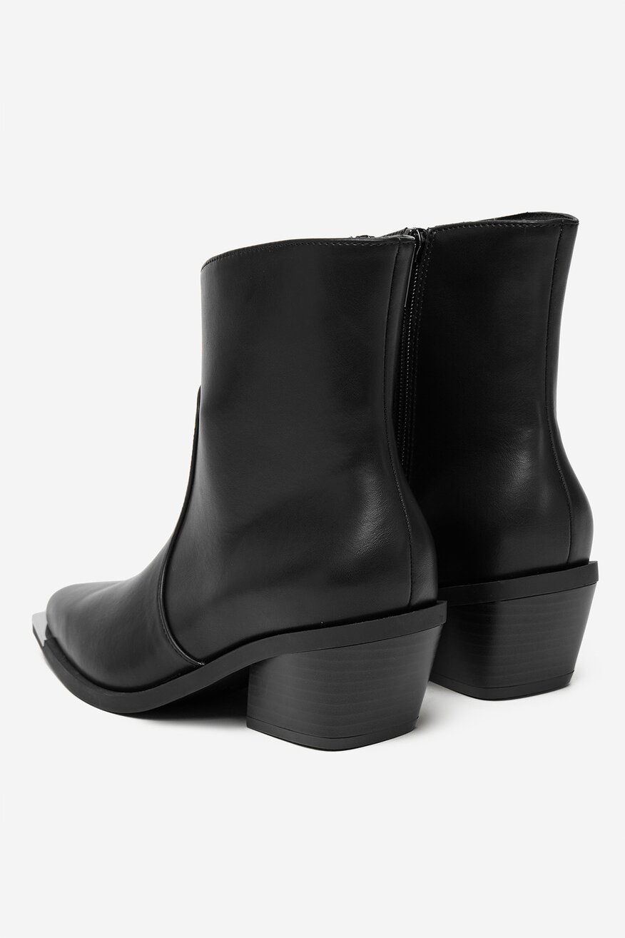 
                Боти Jenny ЧЕРЕН - 5906751346372