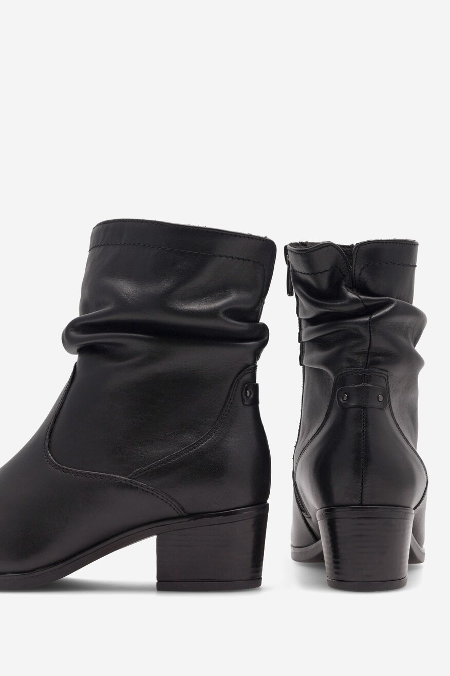 
                Bokacsizma Go Soft FEKETE - 5905588799863