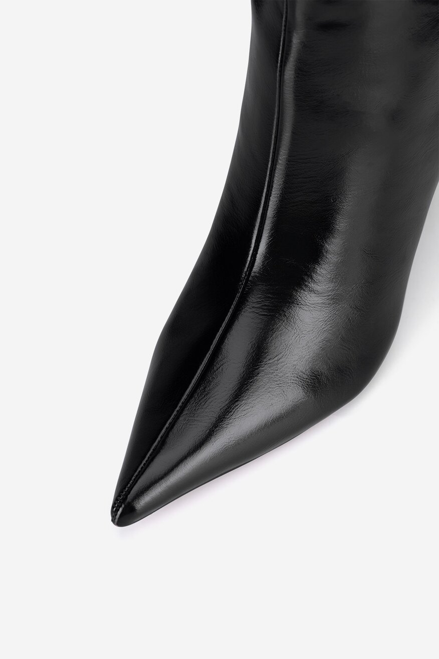 
                Ботуши NINE WEST ЧЕРЕН - 5903419047046