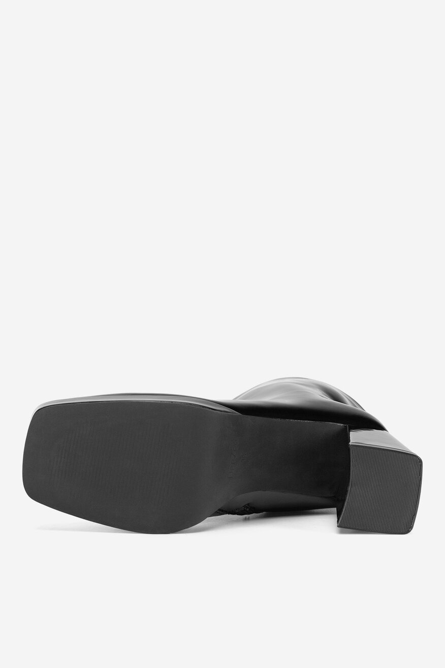 
                Ботильйони DeeZee ЧОРНИЙ - 5905588874515