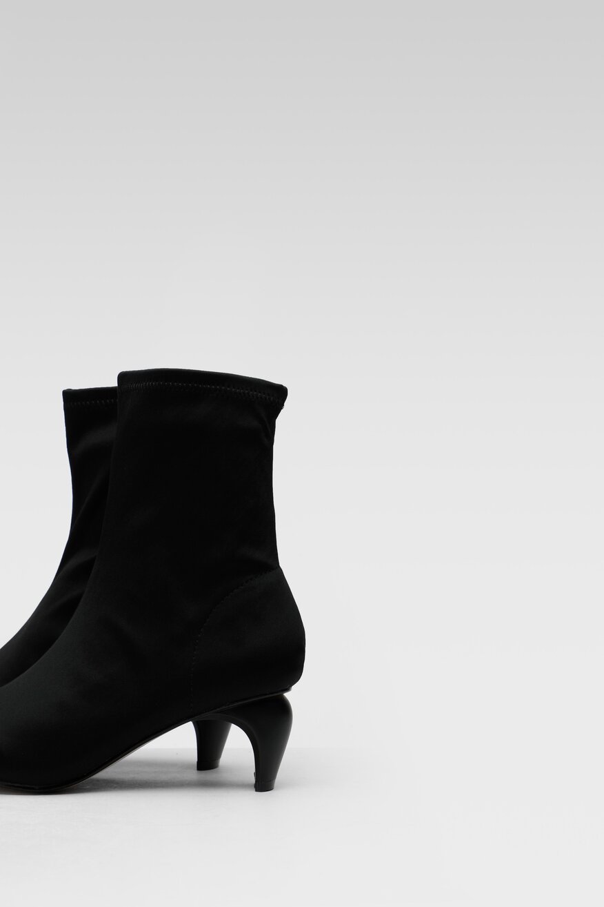 
                Ботильйони Jenny Fairy ЧОРНИЙ - 5904862178363