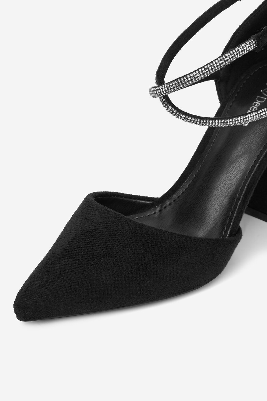 
                DeeZee - Czółenka na słupku - 5906751075821