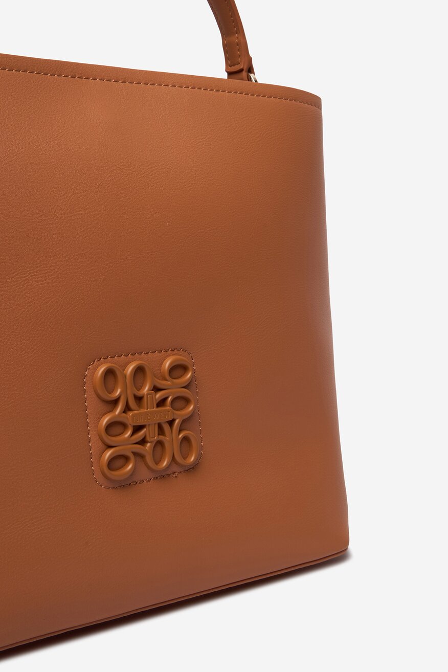 
                Дамска чанта NINE WEST КАМЕЛ - 5906751545300