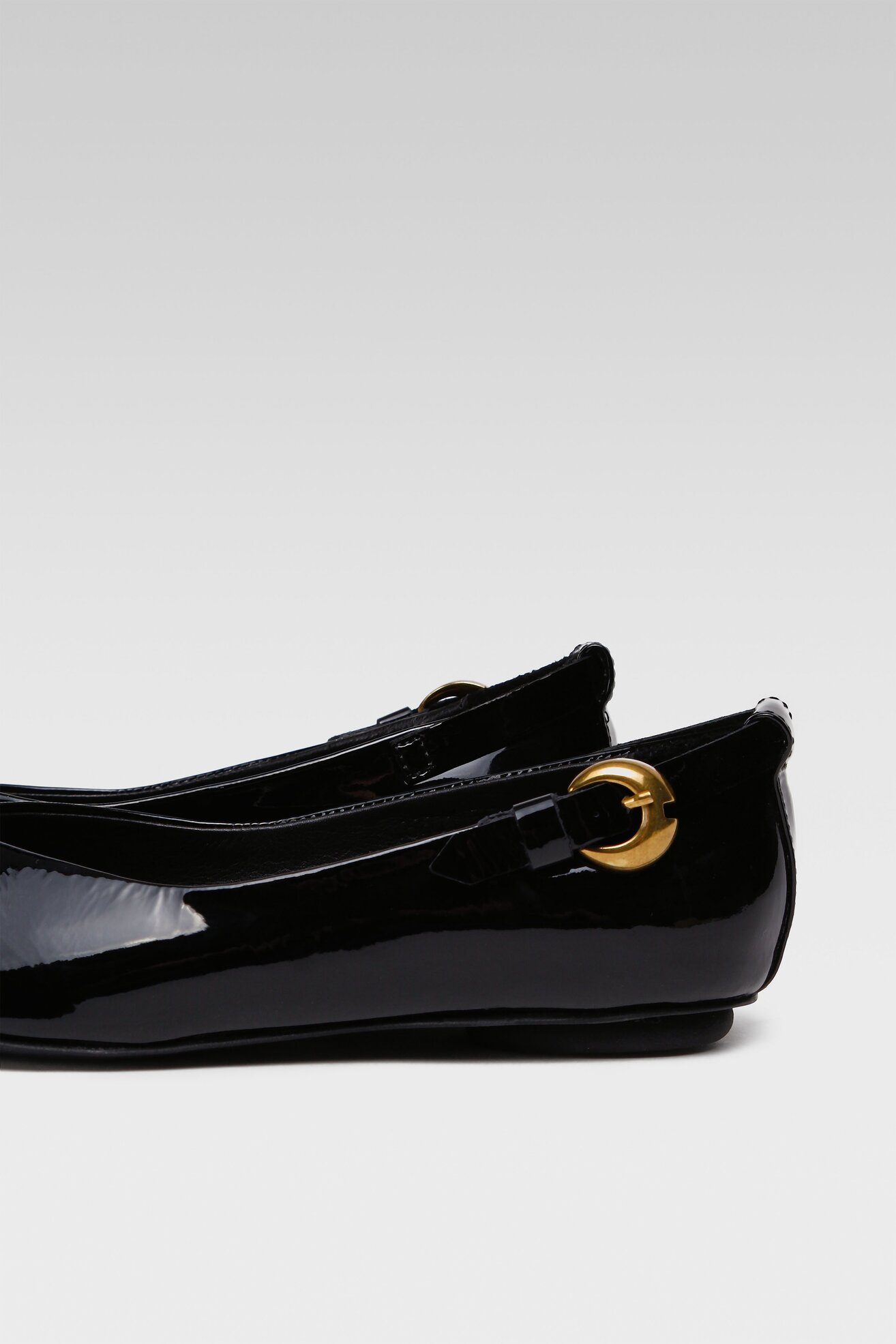 Baleriny Gino Rossi 16701 Czarny