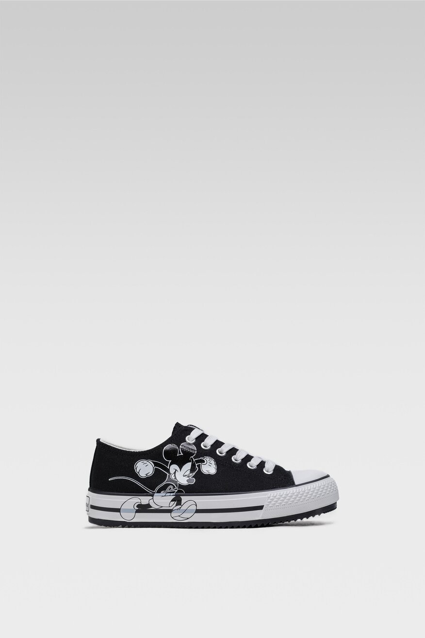 
                Mickey&Friends - Trampki z printem czarne - 5904248448608