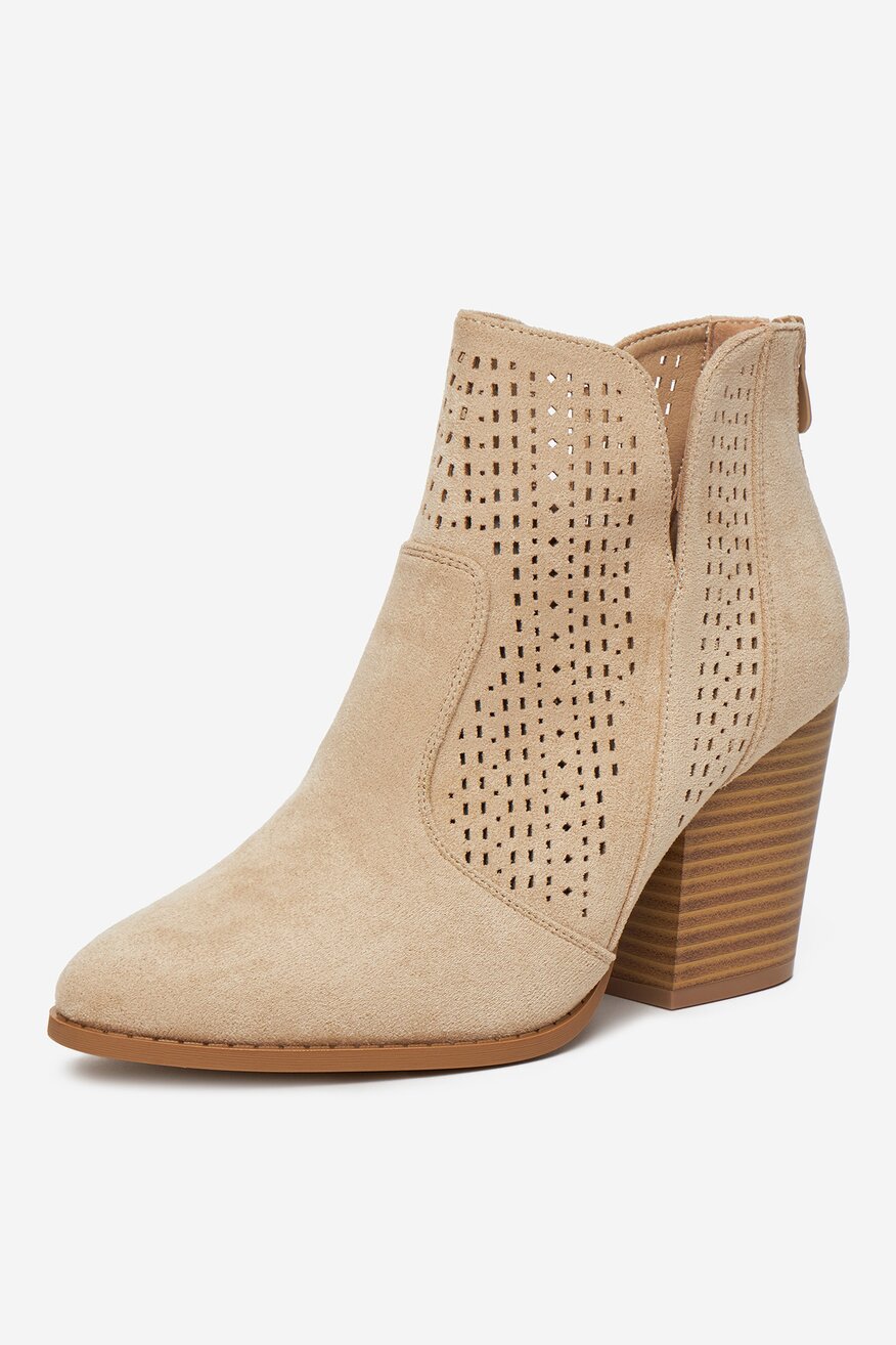 
                DeeZee - Botki na słupku - 5904410942965