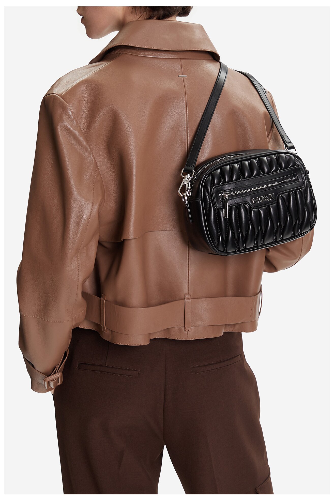 Kézitáska Mexx C-MEXX-L-002-08 FEKETE