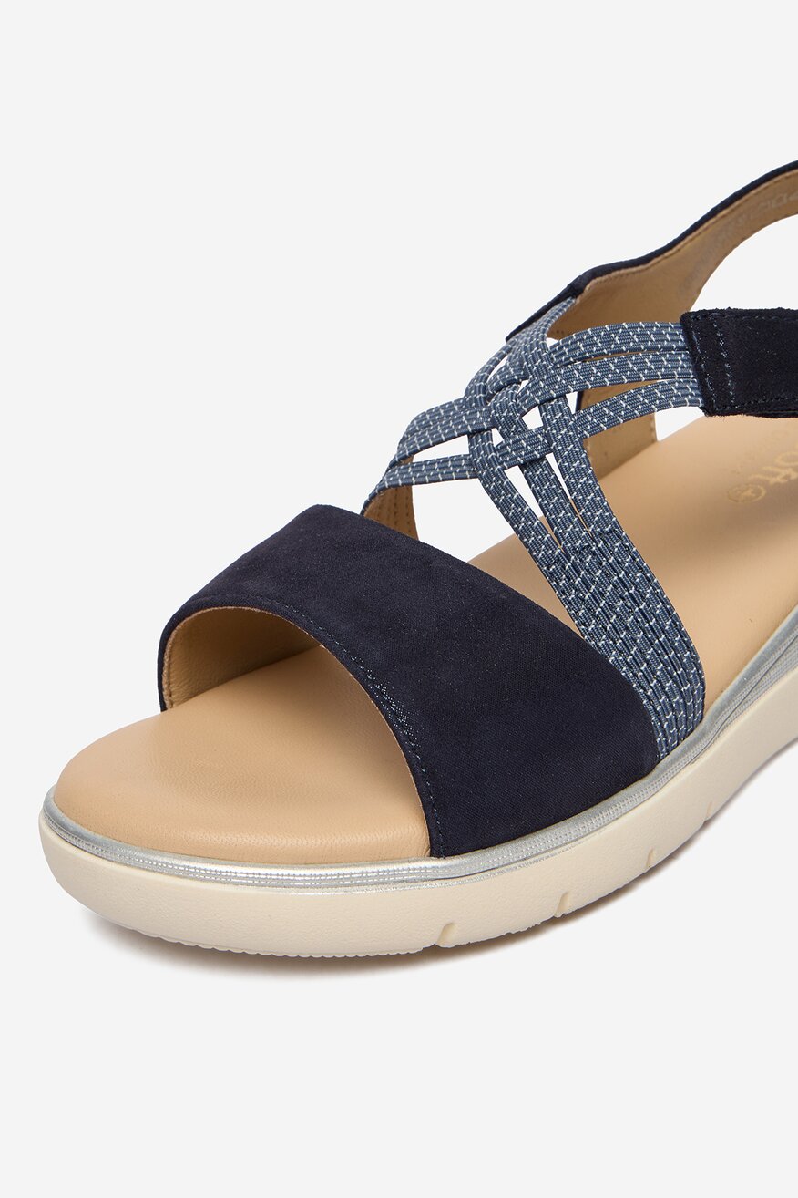 
                Go Soft - Sandały skórzane - 5906751985175