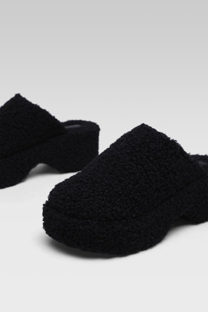 
                Jenny Fairy - Klapki chodaki czarne - 5904248641054