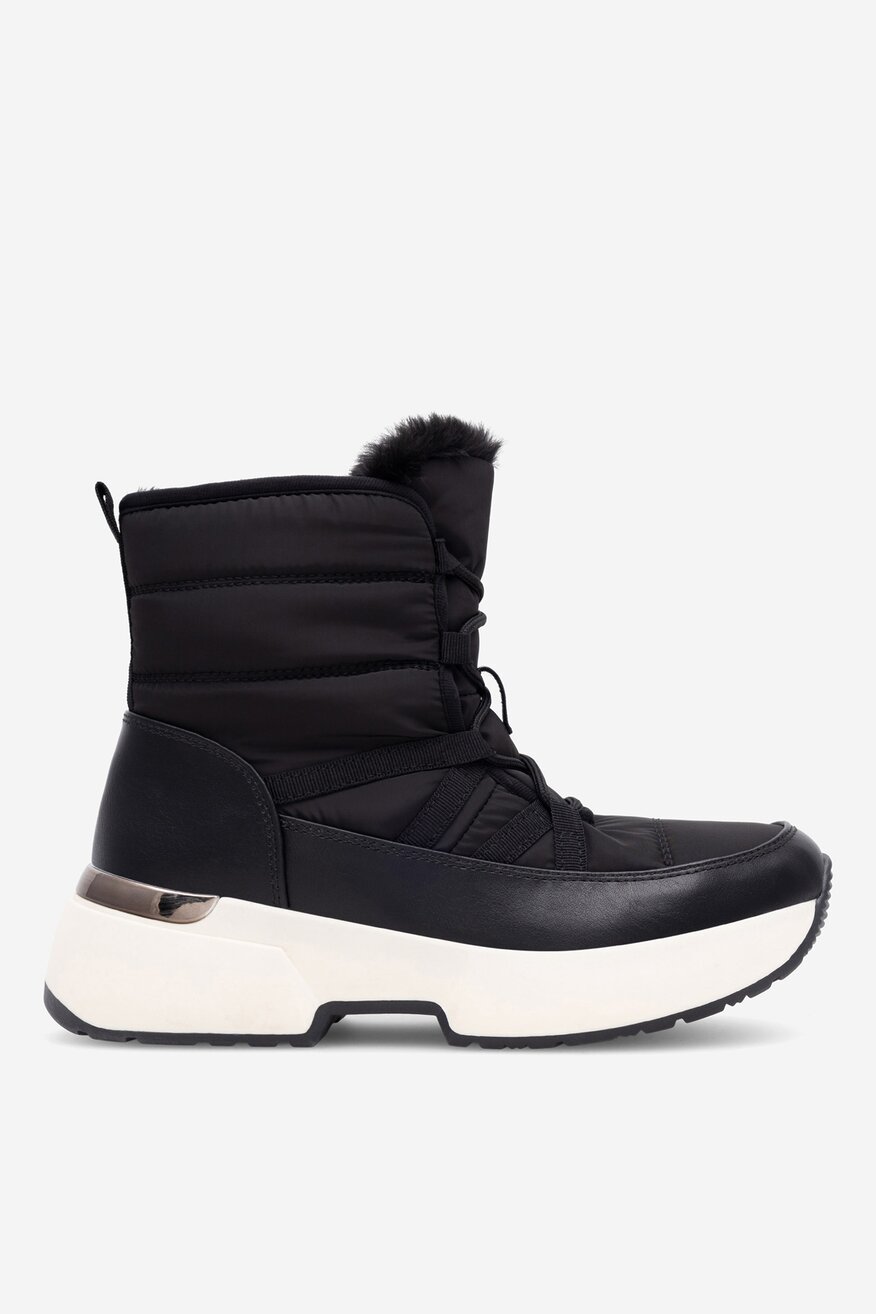 
                Bocanci DeeZee NEGRU - 5905588035084