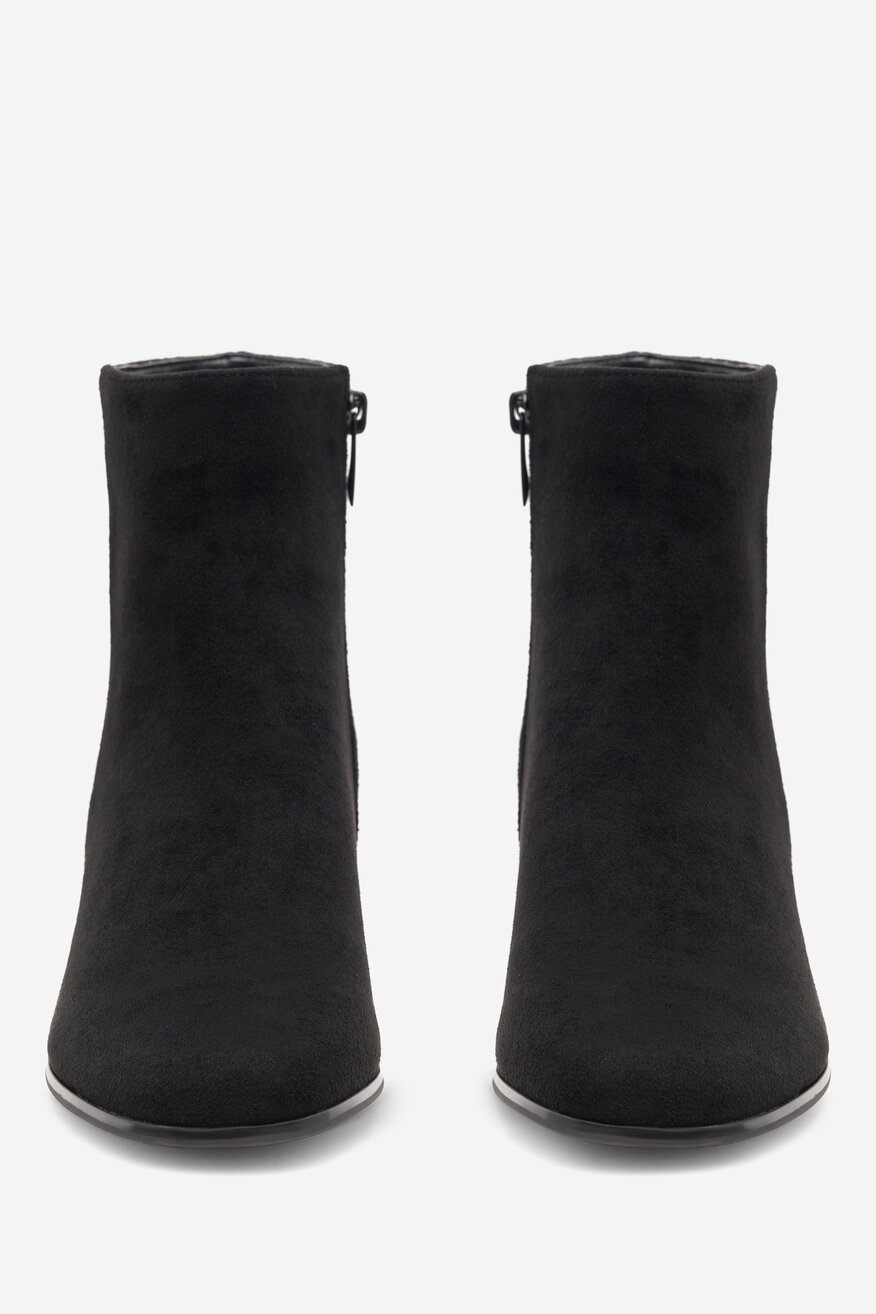 
                Боти Jenny Fairy ЧЕРЕН - 5904862934167